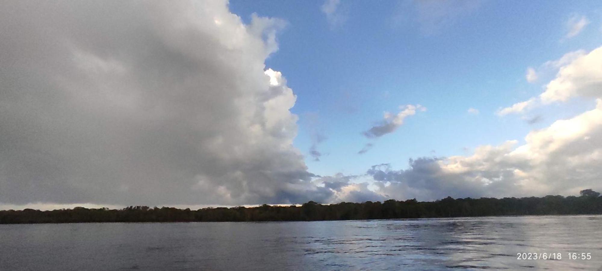 El Dorado Pousada Leilighet Barcelos Eksteriør bilde